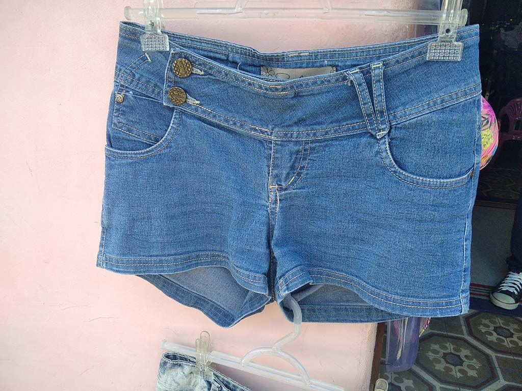 Short Jeans