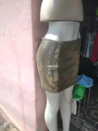 Saia com Paetê Dourada