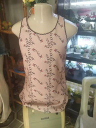 Blusa Regata com Estampa de Flores