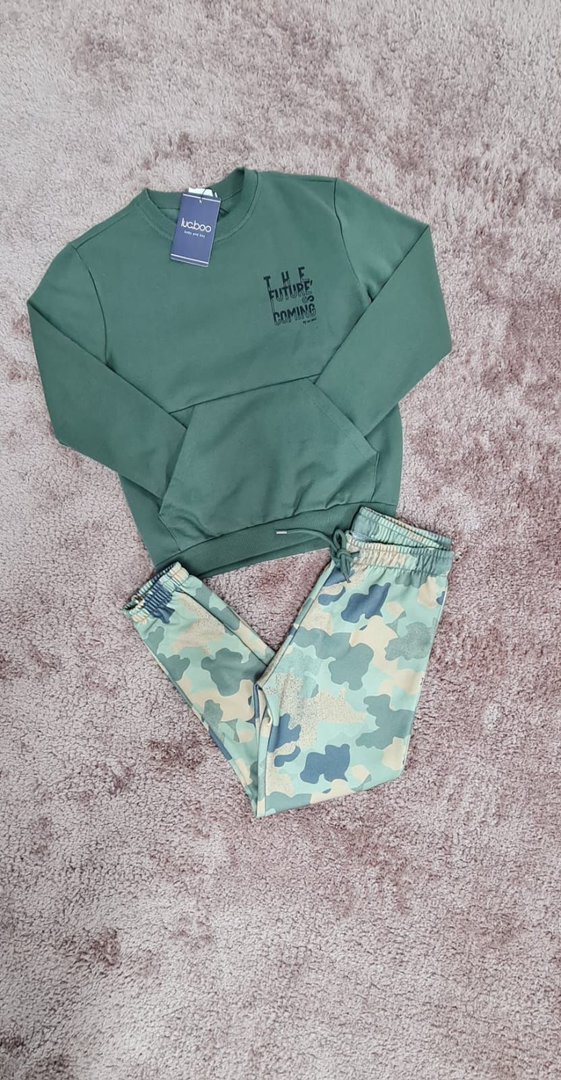 Conjunto Moleton com Bolso Frontal