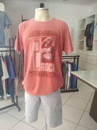 Camiseta e Bermuda com Bolso