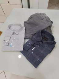 Camisas e Calça Jeans