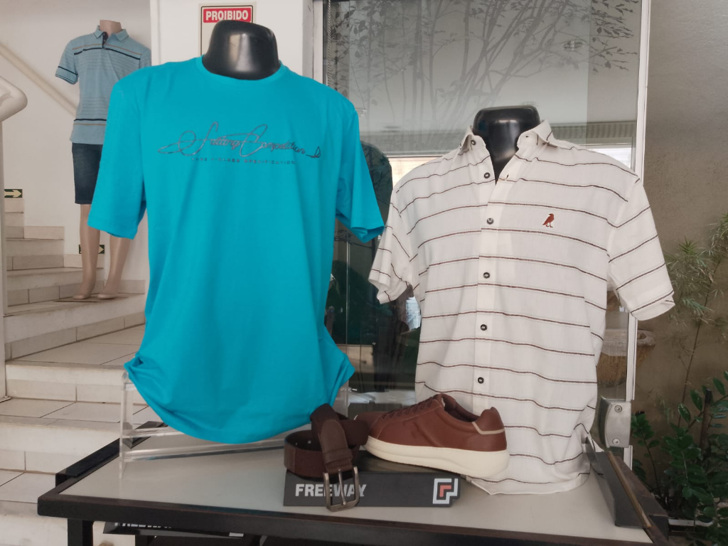 Camisetas, Cintos e Calçados