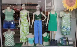 Peças de Roupas Femininas