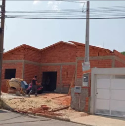 Terreno e Construção