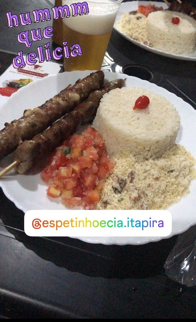 Espetinho e Jantinha (Arroz Farofa e Vinagrete)