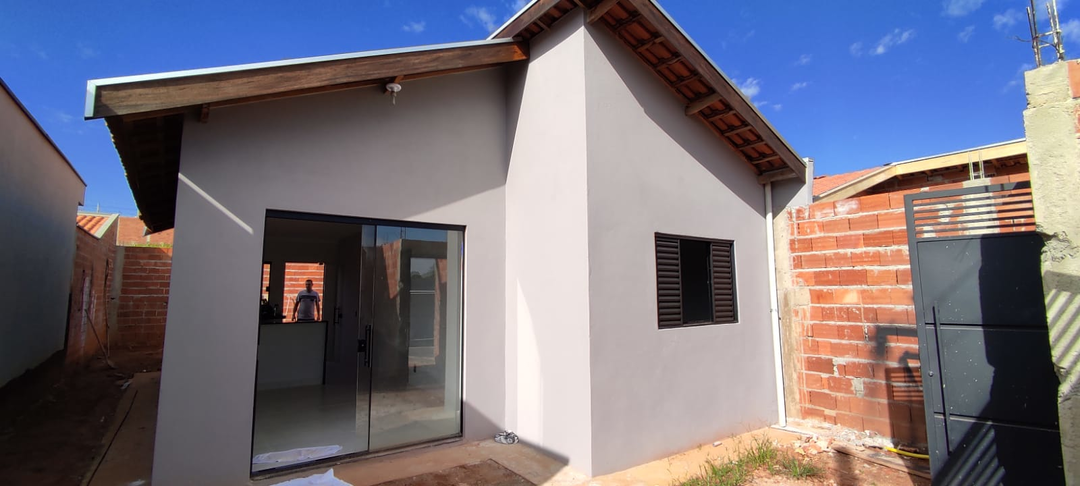 Terreno com Construção - Realize seu Sonho!