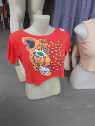 Blusa Cropped Estampa Onça