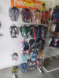 Variedades em chinelos 