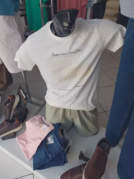 Camisetas e Shorts Masculinos