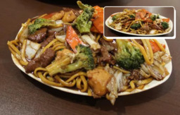 Yakissoba Grande + Yakissoba Pequeno