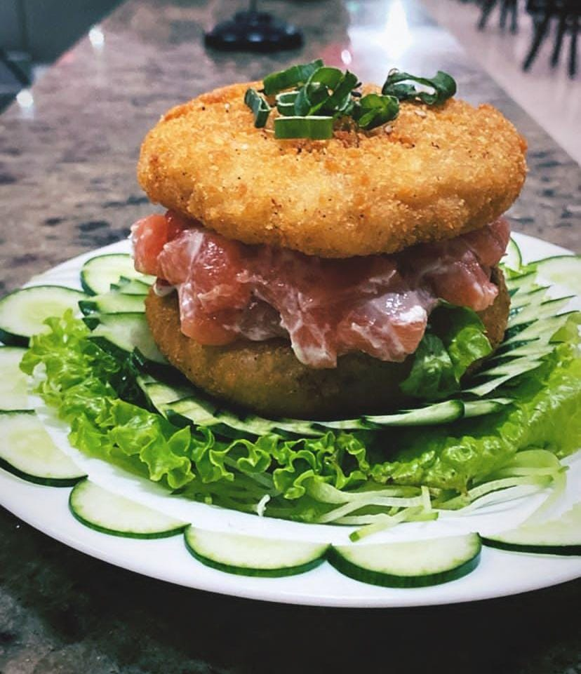 TEMOS NOVIDADES! LANCHE DE SALMÃO