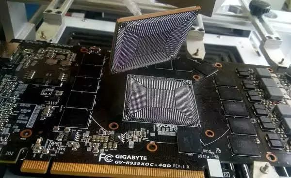 Conserto de Placa-Mãe e Solda BGA