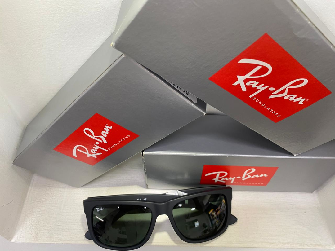 PROMOÇÃO Óculos de Sol Ray-Ban com 20% desconto!