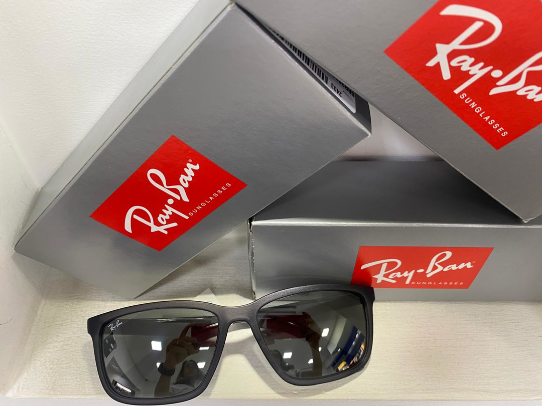 PROMOÇÃO Óculos de Sol Ray-Ban com 20% desconto!
