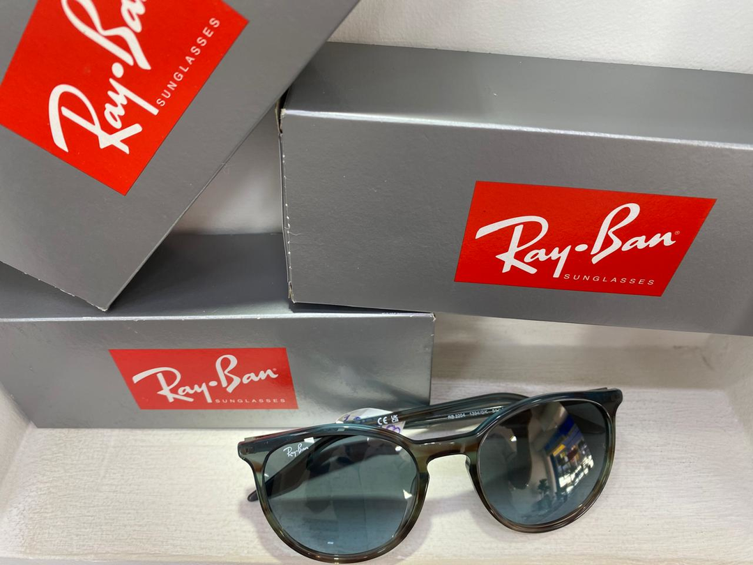 PROMOÇÃO Óculos de Sol Ray-Ban com 20% desconto!