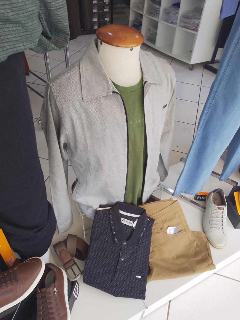 Jaquetas Masculinas e Camisas