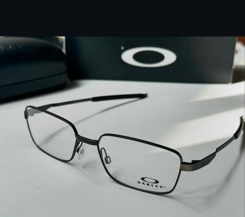 Linha Oakley