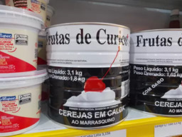 Frutas em Calda