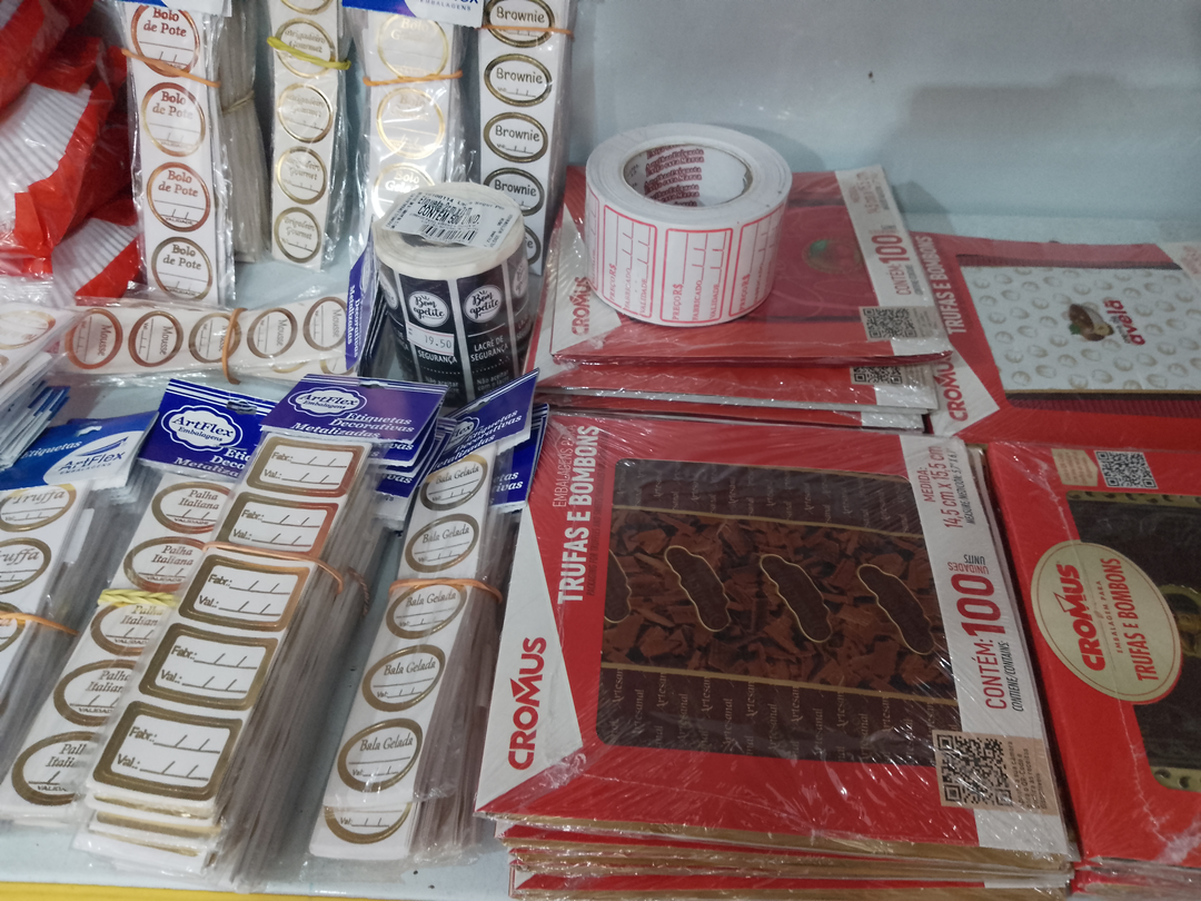 Embalagens para Trufas e Bombons e Adesivos