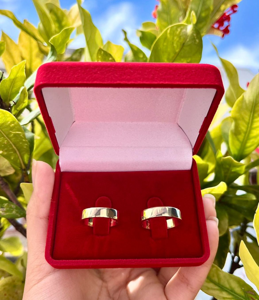 Alianças de ouro 18kl - Feita sob encomenda