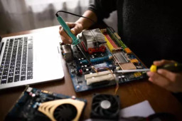 Limpeza Completa e Troca de Pasta Térmica