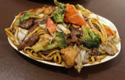 Yakisoba 1KG + Temaki hot