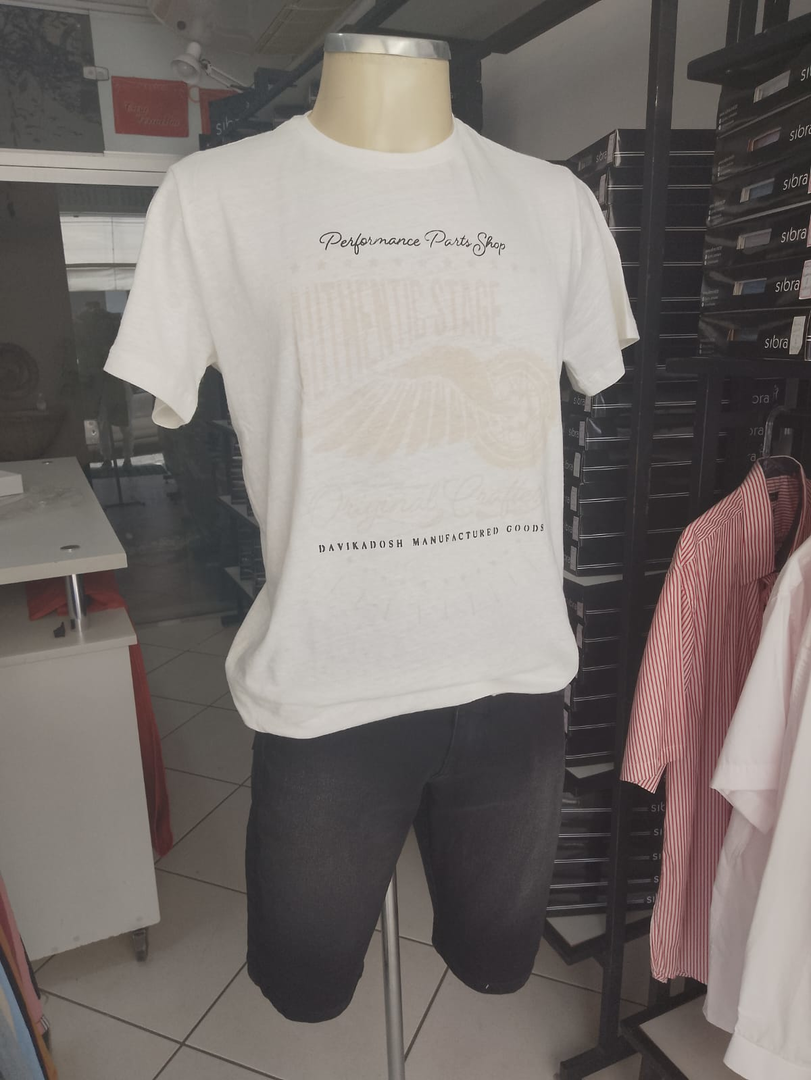 Camisetas e Bermudas