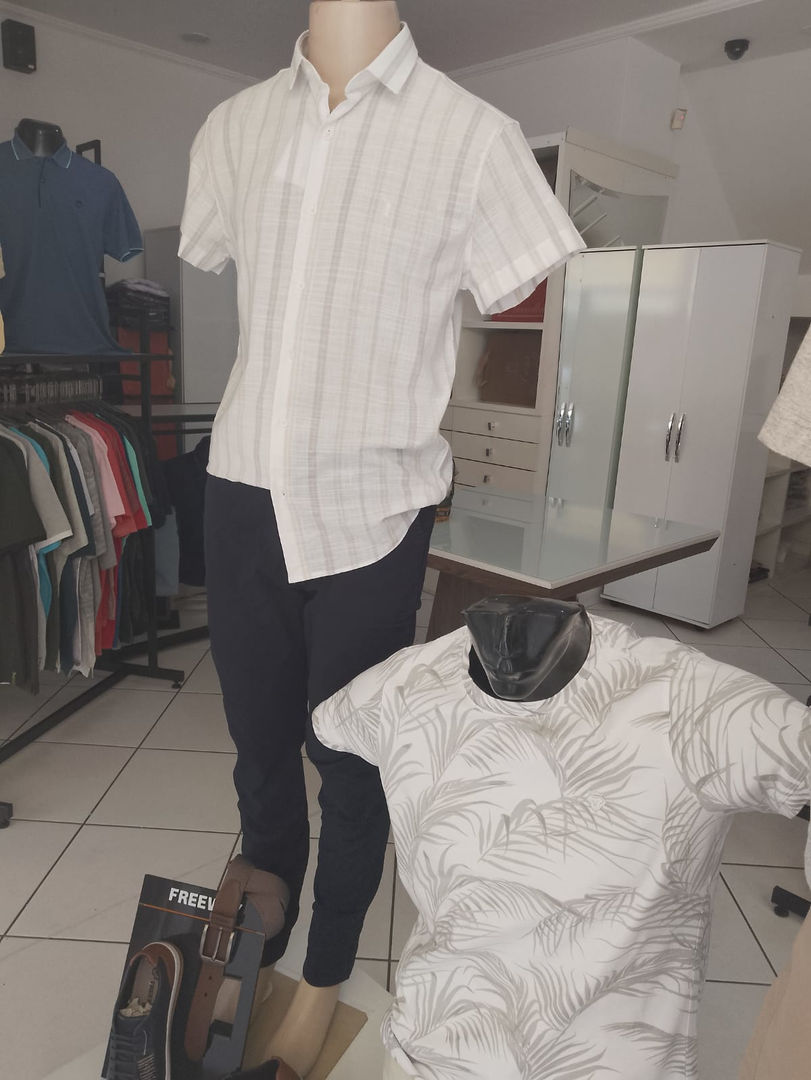 Camisas Sociais e Calças