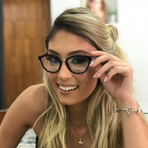 Os óculos Victor Hugo são sinônimo de beleza, conforto e sofisticação